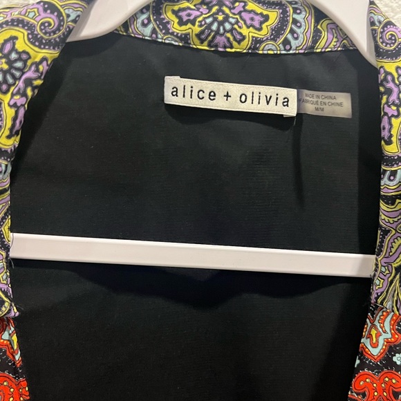 Alice + Olivia Red and Green Paisley Top - Picture 4 of 6